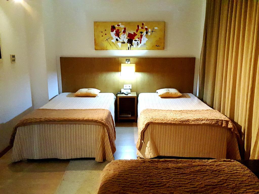 Hotel Jose Alberto Viseu Oda fotoğraf